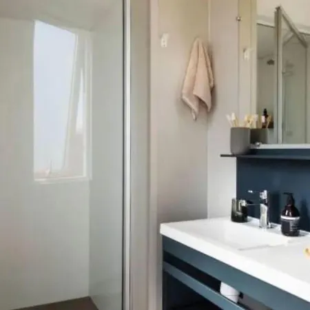 Mobil Spacieux Pour 6 Avec Terrasse - Api-1-52-1464 * 圣让-德蒙