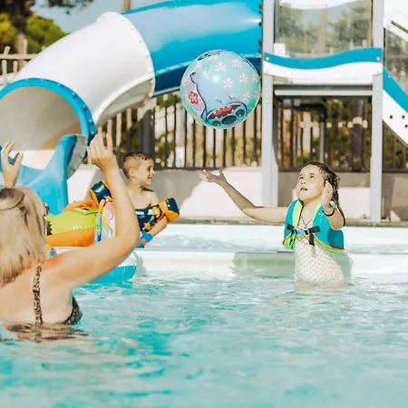 Mobil Spacieux Pour 6 Avec Terrasse - Api-1-52-1464 * 圣让-德蒙