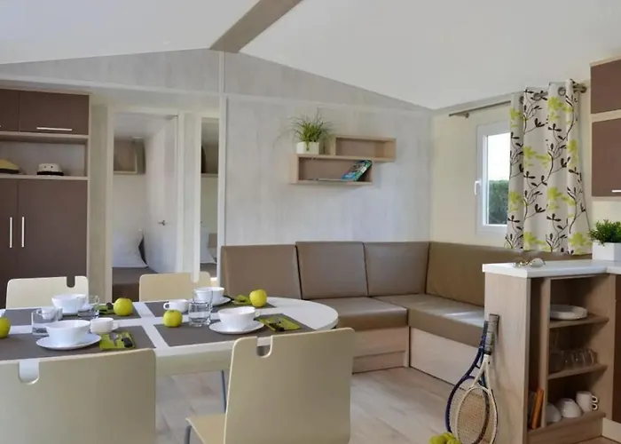 Mobil Spacieux Pour 6 Avec Terrasse - Api-1-52-1464 * Saint-Jean-de-Monts