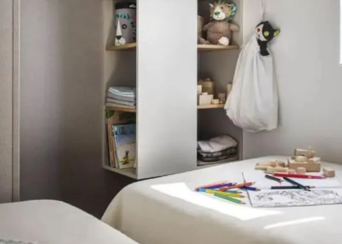 Camping Mobil Spacieux Pour 6 Avec Terrasse - Api-1-52-1464 Saint-Jean-de-Monts