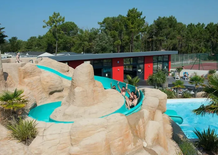 Mobil Spacieux Pour 6 Avec Terrasse - Api-1-52-1464 Camping *