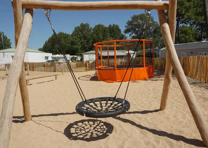 Mobil Spacieux Pour 6 Avec Terrasse - Api-1-52-1464 * Saint-Jean-de-Monts