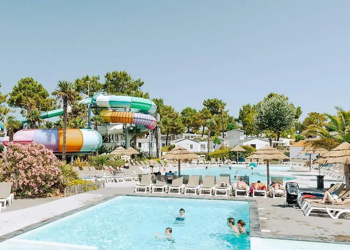 Camping Mobil Spacieux Pour 6 Avec Terrasse - Api-1-52-1464 Saint-Jean-de-Monts